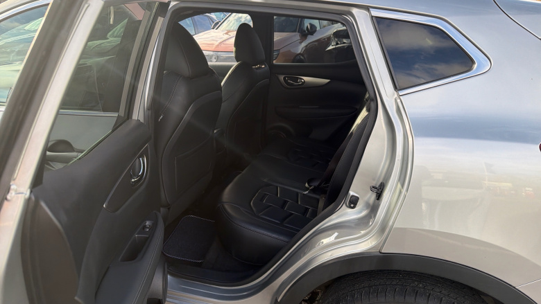 Nissan Qashqai 1.5 dCi Tekna+ 5dr Diesel Hatchback